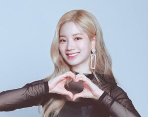 TWICE(トゥワイス)のダヒョンの可愛い画像集！スタイルが良くて足が長い！